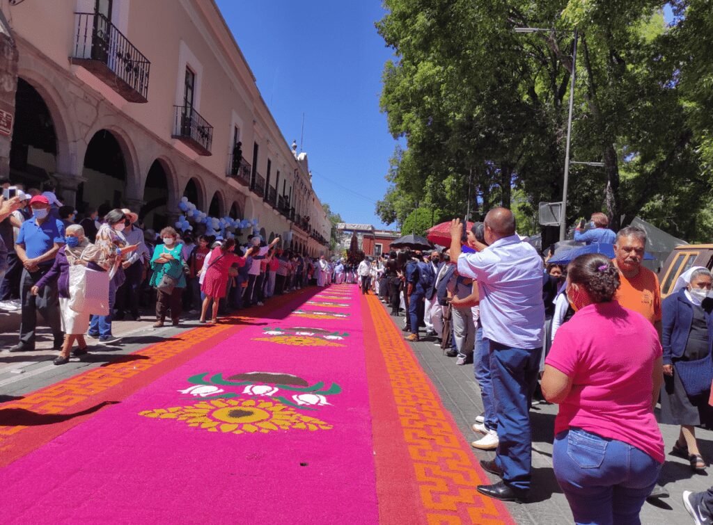 Bajada de la Virgen de Ocotlán en Tlaxcala 5 4 1-