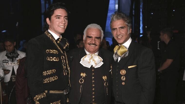 ALEJANDRO Y ALEX FERNANDEZ en el palenque de la feria de puebla 2024 5 image 28-