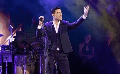 Alfredo Olivas y Carlos Rivera en la inauguración de la Feria de Puebla 2024 ! 2 Carlos Rivera inauguración de la feria de puebla