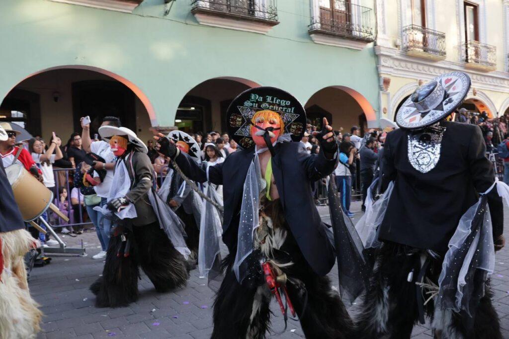 Trajes de carnaval en Tlaxcala
