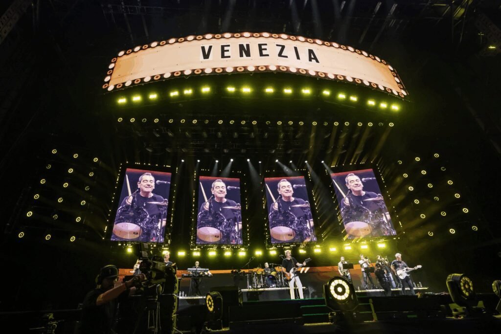Carlos Rivera con Hombres G