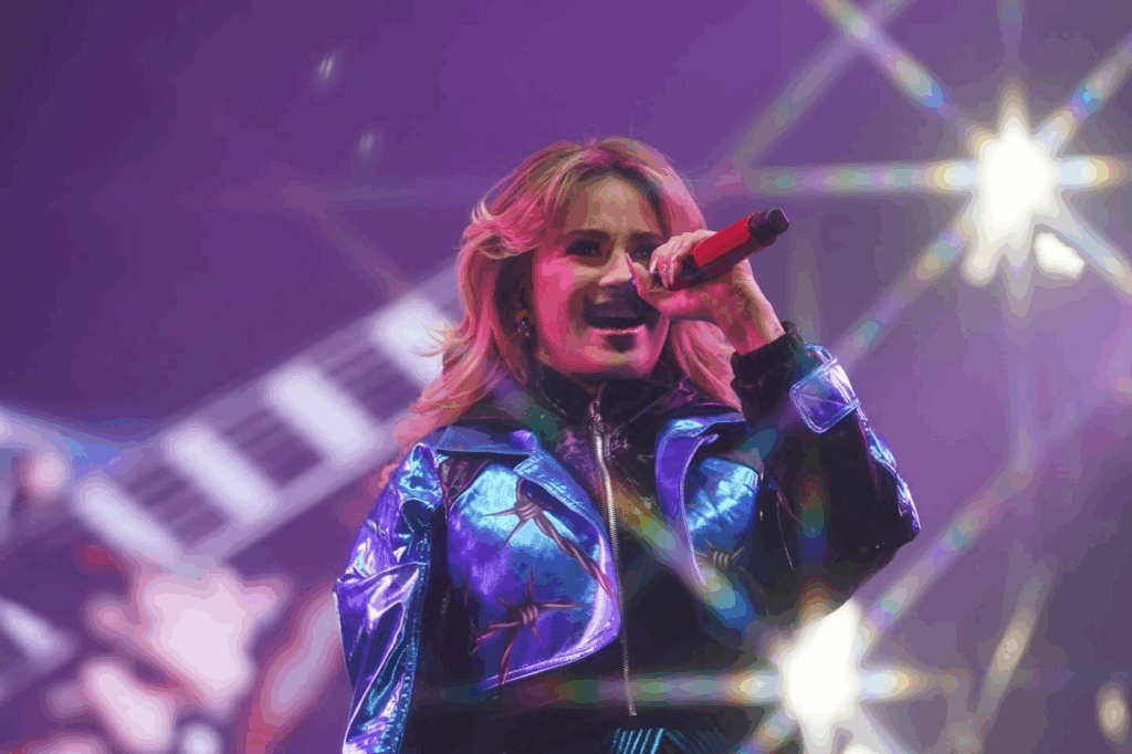 ¡Tlaxcala vibró de emoción con el regalo musical de María José para celebrar a las mamás en su día! 💖🎶 Una noche llena de energía, grandes éxitos y mucho cariño en el Recinto Ferial. ¡Qué manera de festejar a las reinas del hogar!👑💐

¿Estuviste ahí? ¡Cuéntanos tu momento favorito! 👇

#MaríaJoséEnTlaxcala #DíaDeLasMadres #Concierto #Tlaxcala #Música #Celebración #Mamás #LaJosa