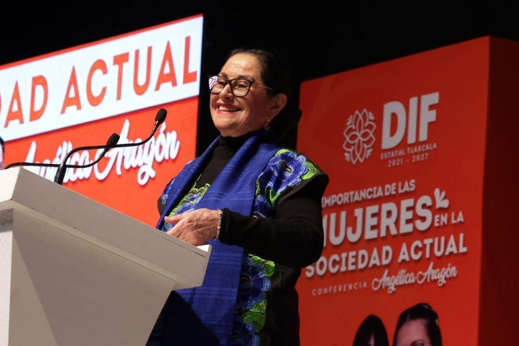 Angélica Aragón “Visión Femenil”