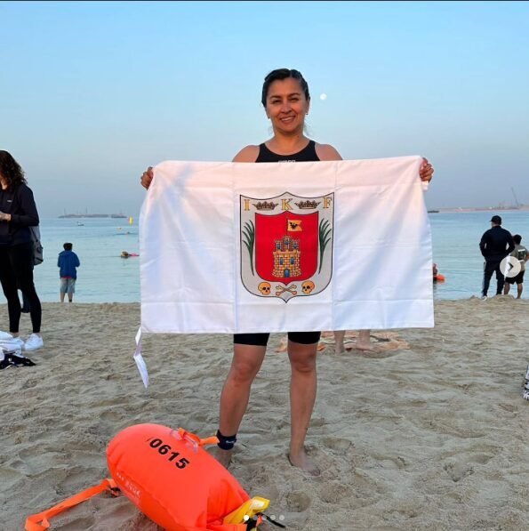 Mujer Tlaxcalteca Brilla en Competencia de Natación en Dubái 6 Oceanman 2025