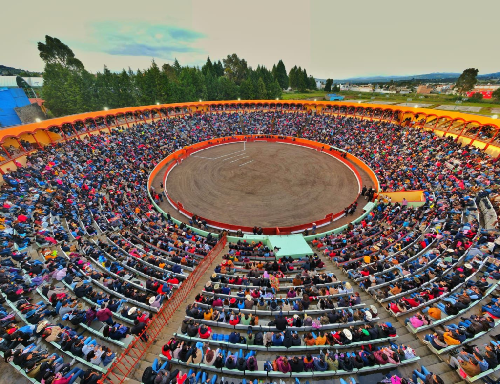 El Zapata, Sergio Flores y Roca Rey en la Monumental de Apizaco este 03 de Mayo 2 El Zapata