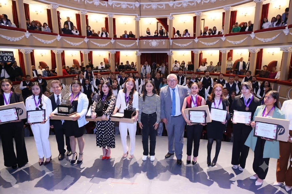 La voz de la juventud tlaxcalteca brilla en la Final Estatal de Oratoria COBAT 2026 3 image 9-